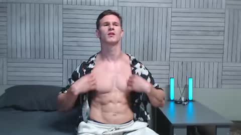 Snapshot of puremenshape chatting on 06.27.26 puremenshape online show from 06.27.26