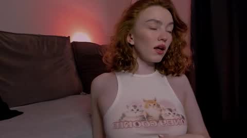 Snapshot of purity_ring chatting on 10.14.25 Marie online show from 10.14.25