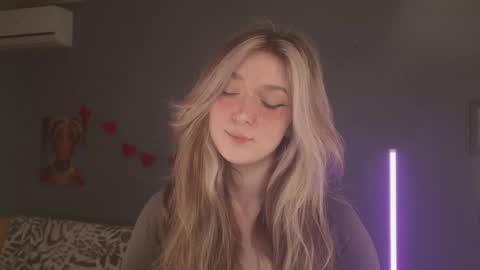 Bella online show from 04.14.26