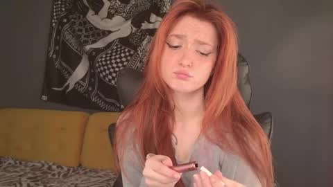 Snapshot of purple_averge chatting on 06.06.26 Bella online show from 06.06.26