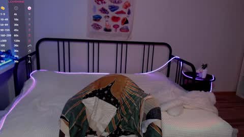 Francine online show from 12.25.24
