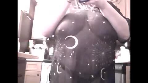 Snapshot of purplepantied23 chatting on 01.18.25 Jelly online show from 01.18.25