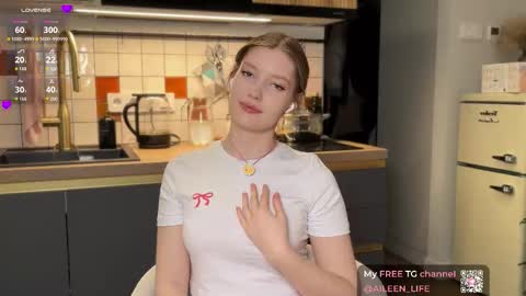 Snapshot of purrpure chatting on 11.02.25 Aileen online show from 11.02.25