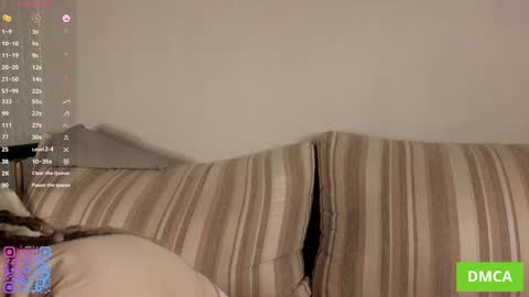 Snapshot of purssophie chatting on 10.28.25 Sophie Fav patterns 99199444press my buttons see what happens online show from 10.28.25