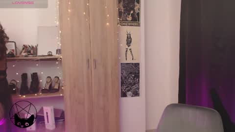 Mari online show from 04.02.26