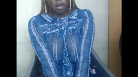 Snapshot of pussydollurz chatting on 09.22.25 pussydollurz online show from 09.22.25