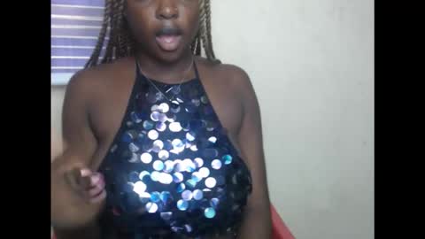 Snapshot of pussydollurz chatting on 09.26.25 pussydollurz online show from 09.26.25