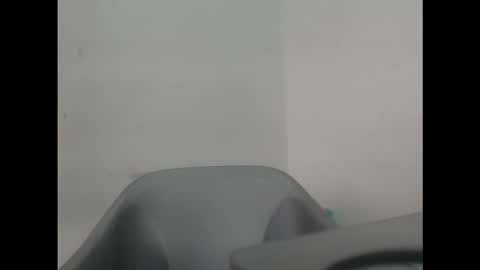 Snapshot of pussydollurz chatting on 10.31.25 pussydollurz online show from 10.31.25