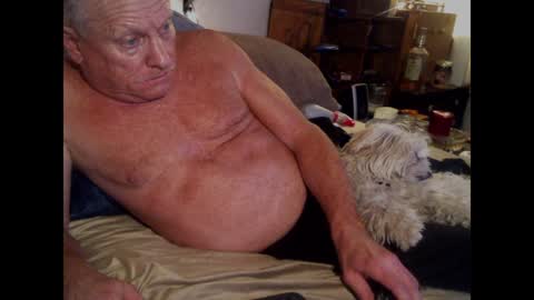 Snapshot of pussyeat2please chatting on 12.31.24 Rick online show from 12.31.24