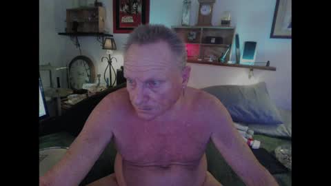 Snapshot of pussyeat2please chatting on 01.28.25 Rick online show from 01.28.25