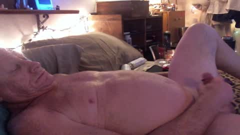 Snapshot of pussyeat2please chatting on 02.07.25 Rick online show from 02.07.25