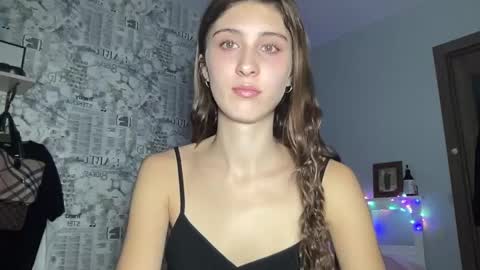 Snapshot of pussygir007 chatting on 01.10.25 pussygirl007 online show from 01.10.25