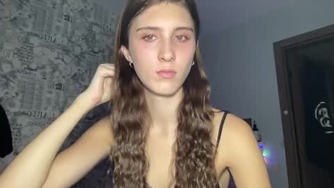 Snapshot of pussygir007 chatting on 01.10.25 pussygirl007 online show from 01.10.25