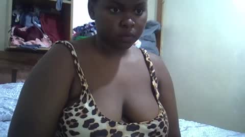 Snapshot of pussypappy chatting on 12.04.24 pussypappy online show from 12.04.24