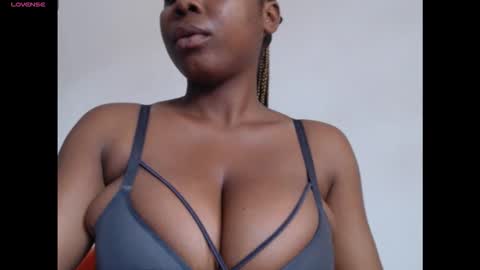 Snapshot of pussyxcockx chatting on 02.25.26 pussyxcockx online show from 02.25.26