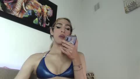 Snapshot of putinna chatting on 02.10.26 Pau Manchita online show from 02.10.26