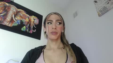 Snapshot of putinna chatting on 02.19.26 Pau Manchita online show from 02.19.26