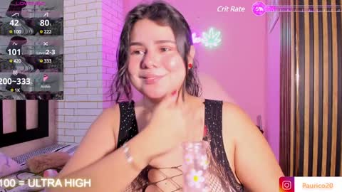 Snapshot of putipaula2 chatting on 02.04.25 Pau online show from 02.04.25