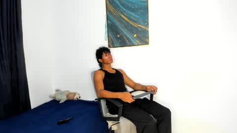 Snapshot of pyke_cum chatting on 01.20.25 pyke_cum online show from 01.20.25