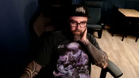 Snapshot of pyroxen chatting on 06.19.26 Yog Sothoth online show from 06.19.26