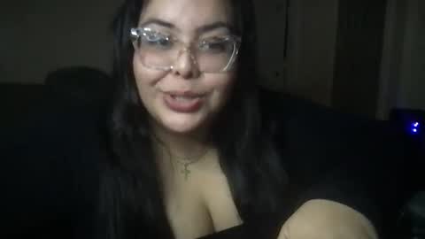 Snapshot of pytbbw chatting on 01.12.25 Prettypink Tinyhole online show from 01.12.25