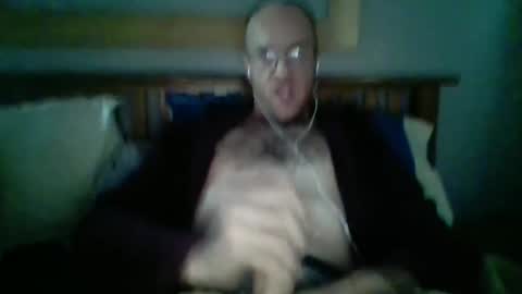 Snapshot of q2phq2ph chatting on 09.12.25 q2phq2ph online show from 09.12.25