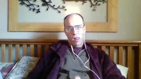 Snapshot of q2phq2ph chatting on 10.05.25 q2phq2ph online show from 10.05.25