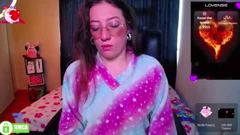 Snapshot of qadesh_boix chatting on 10.16.25 qadesh_boix online show from 10.16.25