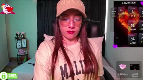 Snapshot of qadesh_boix chatting on 10.21.25 qadesh_boix online show from 10.21.25