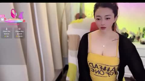 Snapshot of qiqi1588 chatting on 04.05.26 qiqi1588 online show from 04.05.26