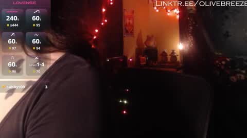 Olive TheyThem online show from 11.07.25