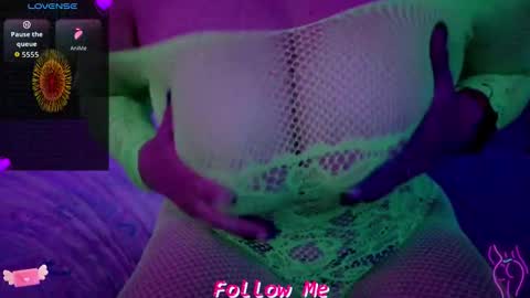 Queen And King online show from 12.01.25