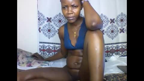 Snapshot of queen_abito chatting on 02.03.25 queen_abito online show from 02.03.25