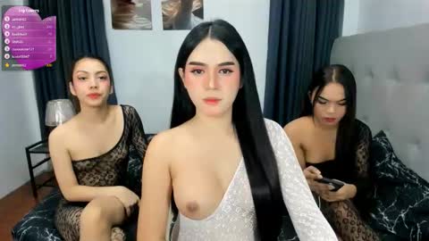 Snapshot of queen_arnie4utsxxx chatting on 11.09.25 Arnie online show from 11.09.25