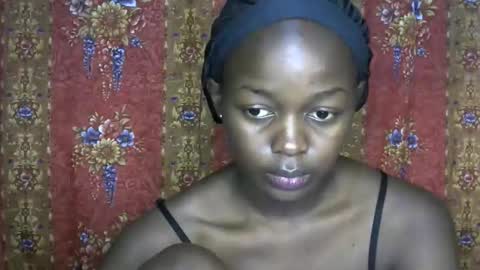 Snapshot of queen_banice chatting on 09.16.25 queen_banice online show from 09.16.25