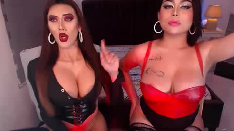 Snapshot of queen_destroyerx chatting on 12.19.24 MAGDA online show from 12.19.24