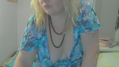 queen_jane8 online show from 02.21.25