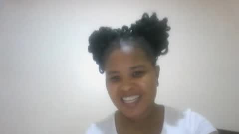Snapshot of queen_kikih chatting on 04.19.26 Queen kikih online show from 04.19.26