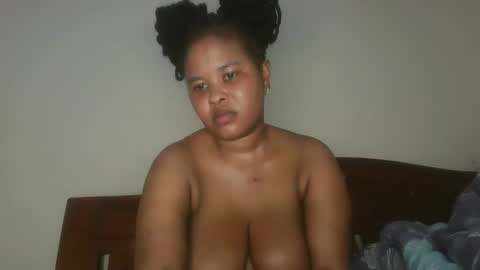 Snapshot of queen_kikih chatting on 04.26.26 Queen kikih online show from 04.26.26