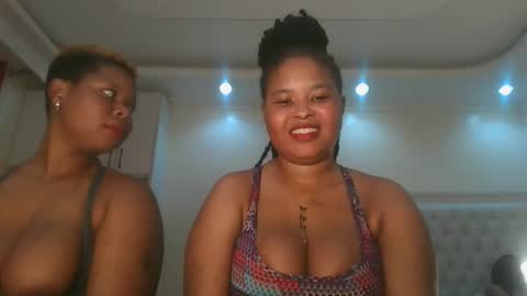 Snapshot of queen_kikih chatting on 05.21.26 Queen kikih online show from 05.21.26