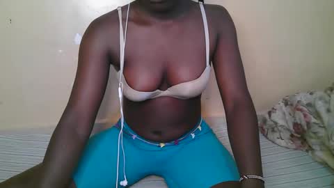 queen_latasha online show from 12.18.25