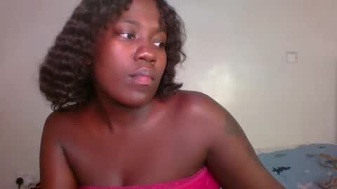 queen_mira online show from 09.16.25