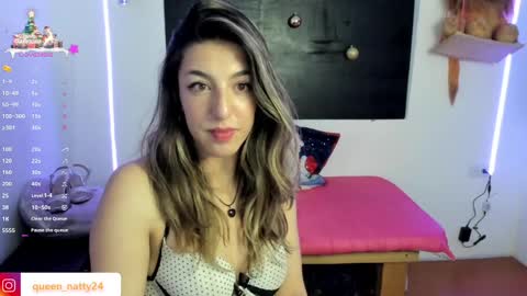 Snapshot of queen_natttyy chatting on 12.23.24 queen_natttyy online show from 12.23.24