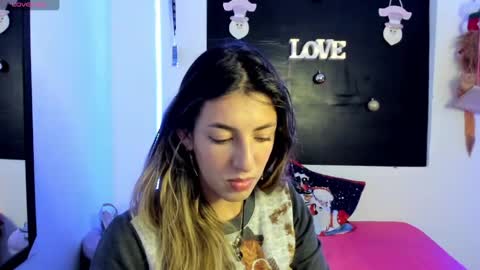 Snapshot of queen_natttyy chatting on 01.03.25 queen_natttyy online show from 01.03.25