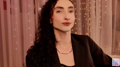 Snapshot of queen_of_tease chatting on 11.27.25 queen_of_tease online show from 11.27.25