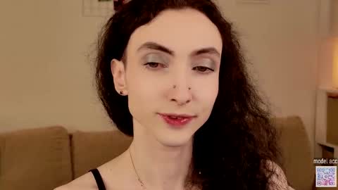 Snapshot of queen_of_tease chatting on 02.04.26 queen_of_tease online show from 02.04.26