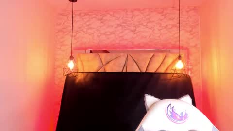 Snapshot of queen_perla_ chatting on 02.21.25 online show from 02.21.25