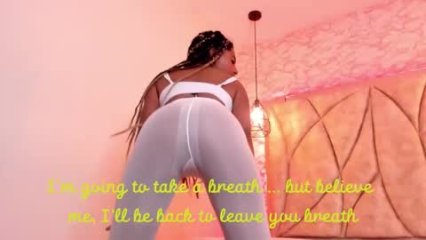 Snapshot of queen_perla_ chatting on 03.02.25 online show from 03.02.25