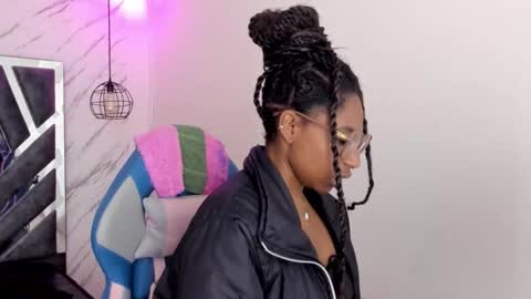   online show from 11.09.25