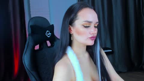 Snapshot of queenaliss chatting on 12.27.24 Your world and the universe Aliss online show from 12.27.24